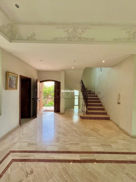 À LOUER Magnifique Villa d’angle avec jardin au quartier laymoun - Location Immobilier - Casablanca - photo 6