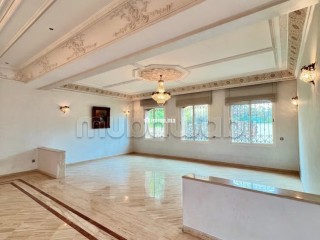 À LOUER Magnifique Villa d’angle avec jardin au quartier laymoun - Villa à louer - Casablanca
