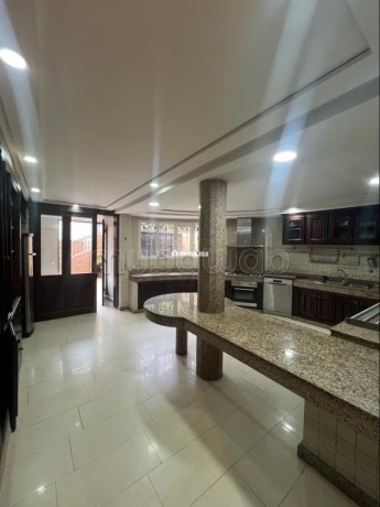 a-louer-magnifique-villa-dangle-avec-jardin-au-quartier-laymoun-big-11