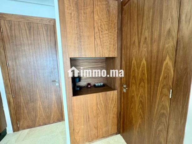 studio-de-tres-haut-standing-meuble-a-louer-big-7