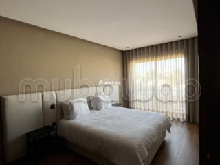 Location d'un appartement à Franceville. 3 grandes pièces. Bien meublé - Appartement à louer - Casablanca