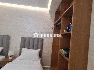 شقة فاخرة للايجار اليومي خمس دقايق على البحر - Appartement Location Vacances - Tanger