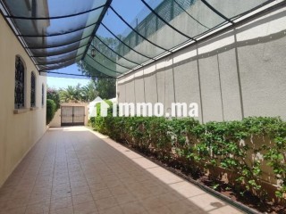 Très bel villa 4 chambres à loué avc piscine oasis - Villa à louer - Casablanca