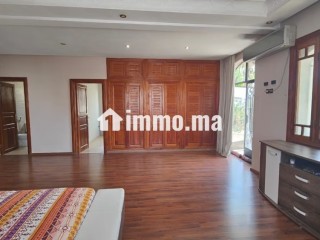 Très bel villa 4 chambres à loué avc piscine oasis - Villa à louer - Casablanca