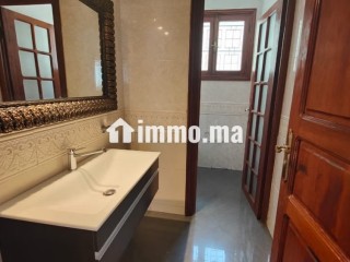 Très bel villa 4 chambres à loué avc piscine oasis - Villa à louer - Casablanca