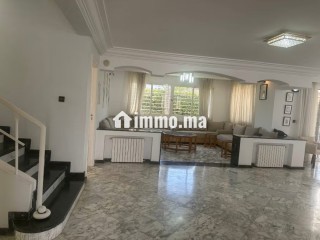 Magnifique villa à louer à Dar Bouazza. 5 pièces. Piscine et air conditionné - Villa à louer - Dar Bouazza