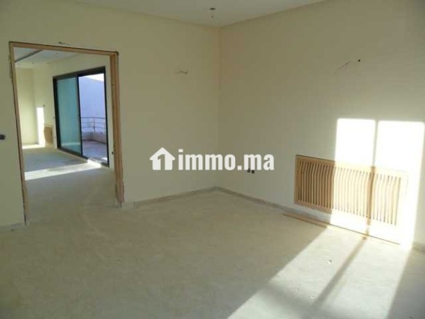 villa-neuve-haut-standing-a-louer-a-souissi-big-4