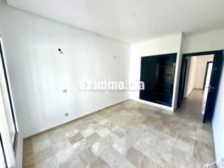 Ain Diab Extension, Très bel appartement en location à Ain Diab Extension vide. 4 pièces confortables. Service de concierge et climatisation - Appartement à louer - Casablanca