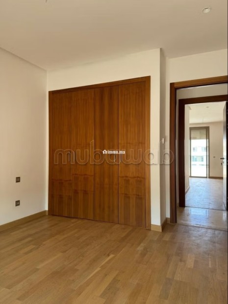 Superbe appartement à louer à Souissi.
Sans vis à vis - Location Immobilier - Rabat - photo 8
