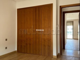 Superbe appartement à louer à Souissi.
Sans vis à vis - Appartement à louer - Rabat
