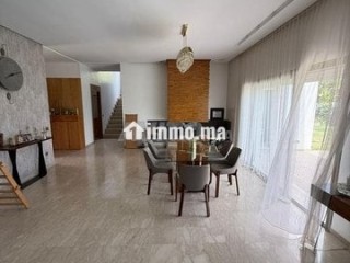Villa MEUBLE / VIDE en location à SOUISSI - Villa à louer - Rabat