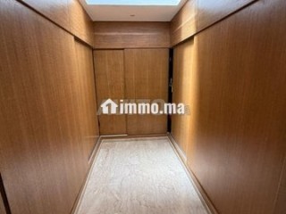 Villa MEUBLE / VIDE en location à SOUISSI - Villa à louer - Rabat