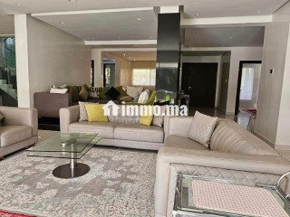 Villa à vendre à SOUISSI RABAT - Villa à vendre - Rabat