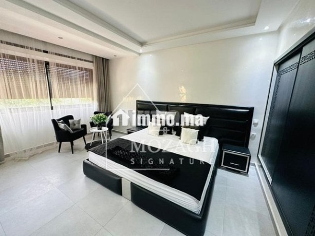 magnifique-villa-sur-residence-avec-jacuzzi-big-8