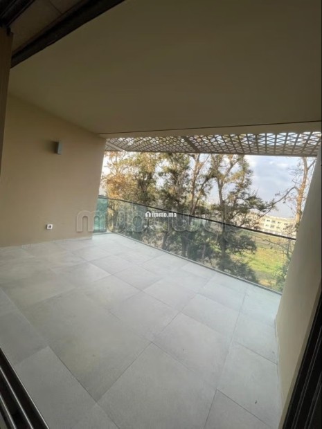 Appartement en location à Souissi. Superficie 120 m². Places de parking et terrasse - Location Immobilier - Rabat - photo 1