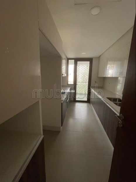 Appartement en location à Souissi. Superficie 120 m². Places de parking et terrasse - Location Immobilier - Rabat - photo 8