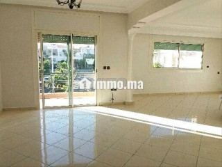 Niveau Villa Bien situé Calme - Villa à louer - Casablanca
