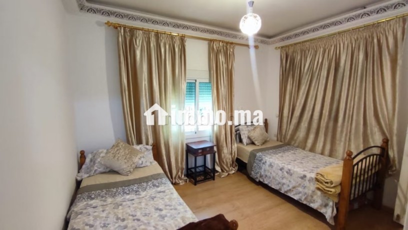 location-villa-de-haut-standing-a-asilah-4-pieces-places-de-parking-et-beau-jardin-big-5