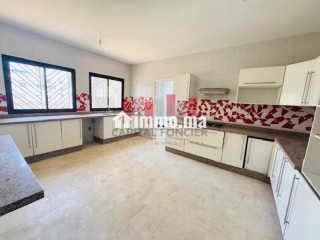 Superbe surface a renover proche parc - Appartement à vendre - Casablanca