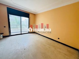 Superbe surface a renover proche parc - Appartement à vendre - Casablanca
