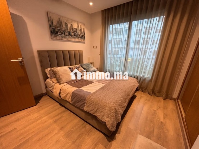 Location saisonnière à Maârif. 1 belle chambre. Prestation de conciergerie, air conditionné - Vente Immobilier - Casablanca - photo 1