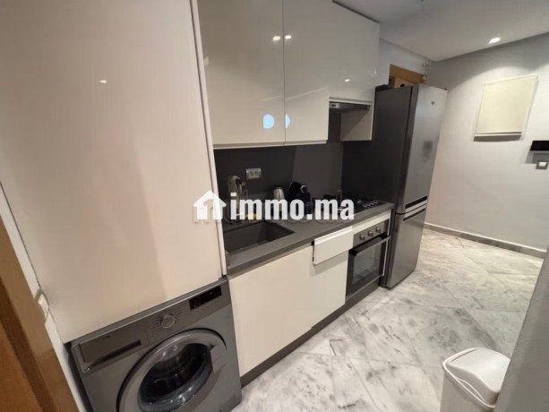 location-saisonniere-a-maarif-1-belle-chambre-prestation-de-conciergerie-air-conditionne-big-5