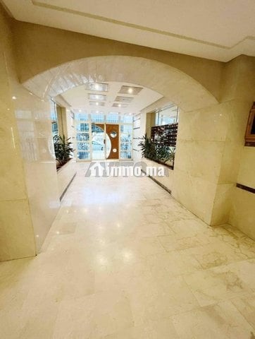 Élégante appartement sur malabata - Location Vacances - Tanger - photo 3