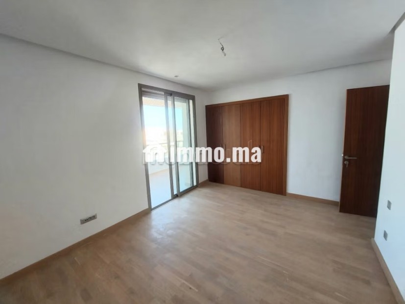 SANS VIS A VIS, Magnifique appartement à Souissi - Location Immobilier - Rabat - photo 2