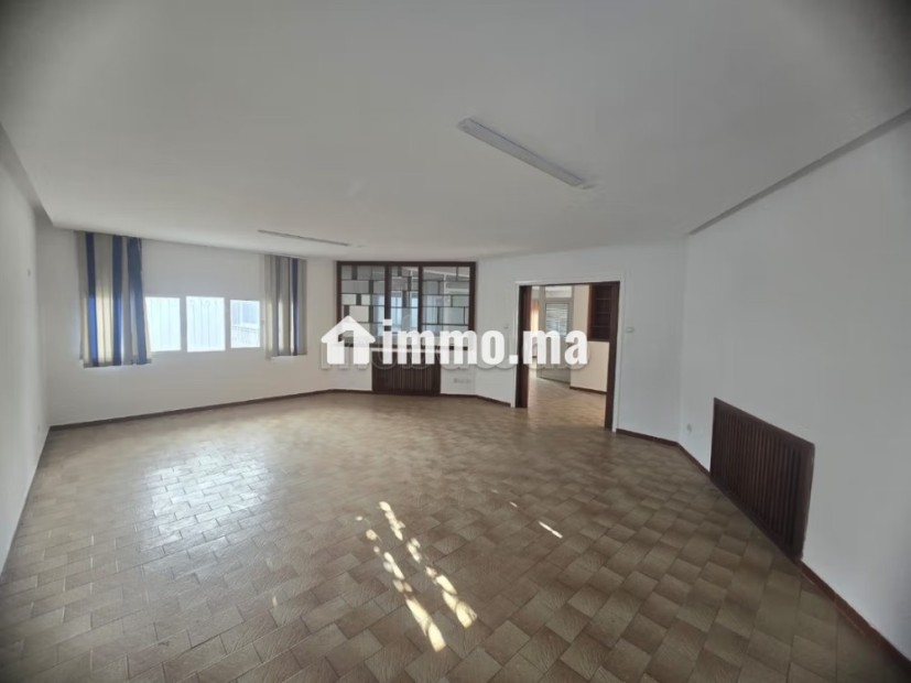 Villa en location usage bureau à agdal - Location Immobilier - Rabat - photo 1