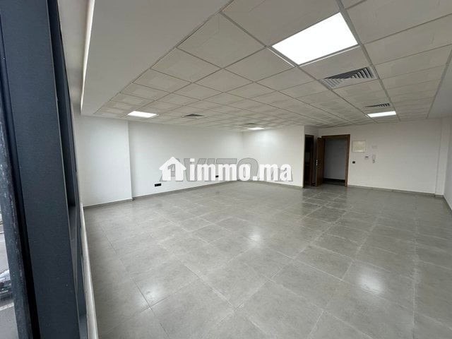 Bureau en face busway à 3 minutes du CFC - Location Immobilier - Casablanca - photo 3