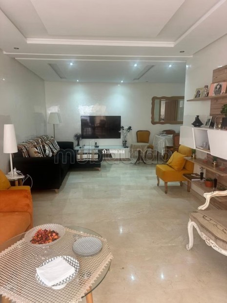 Vente d'un bel appartement en Hassan Centre Ville. 3 belles chambres. Salon traditionnel et système d'antenne parabolique - Vente Immobilier - Rabat - photo 1