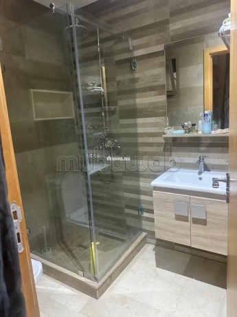 vente-dun-bel-appartement-en-hassan-centre-ville-3-belles-chambres-salon-traditionnel-et-systeme-dantenne-parabolique-big-5