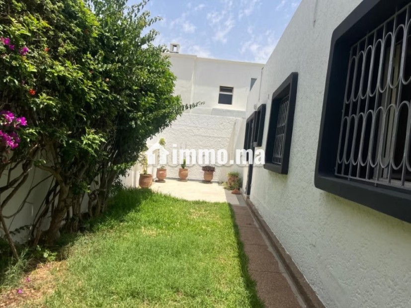 Propriété à louer à Oasis. 2 belles chambres. Espace vert - Location Immobilier - Casablanca - photo 1