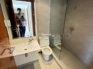 Location d'un appartement à Maârif. 4 pièces. Fenêtres avec double vitrage et porte blindée - Appartement à louer - Casablanca