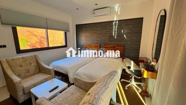 villa-de-lux-familiale-pour-courte-duree-big-5