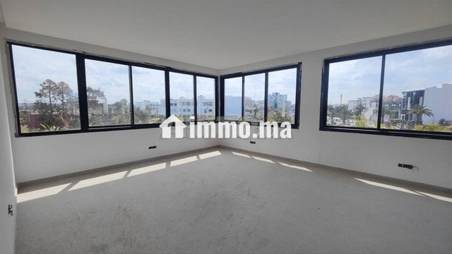 BUREAU ANGLE NEUF À LOUER À OASIS - Location Immobilier - Casablanca - photo 1