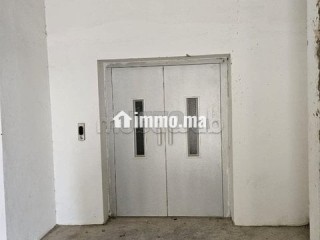 LOCAL DÉPÔT À VENDRE À AIN SBAA 3000M - Local commercial à vendre - Casablanca