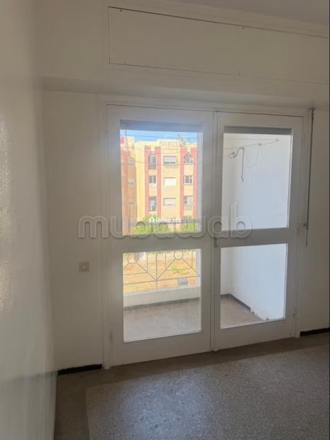 Bel appartement à vendre à Hay El Menzah. 4 pièces confortables. Concierge - Vente Immobilier - Rabat - photo 1