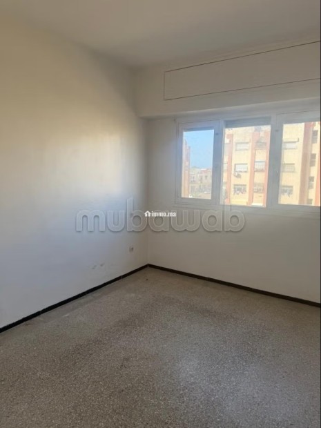 Bel appartement à vendre à Hay El Menzah. 4 pièces confortables. Concierge - Vente Immobilier - Rabat - photo 2
