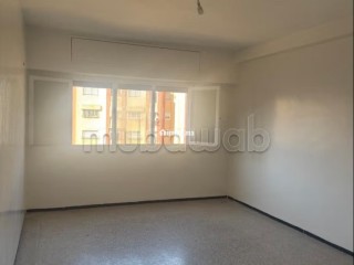 Bel appartement à vendre à Hay El Menzah. 4 pièces confortables. Concierge - Appartement à vendre - Rabat