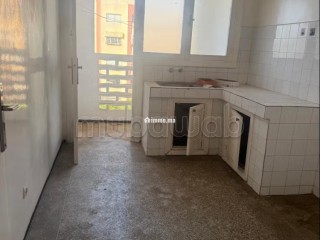 Bel appartement à vendre à Hay El Menzah. 4 pièces confortables. Concierge - Appartement à vendre - Rabat