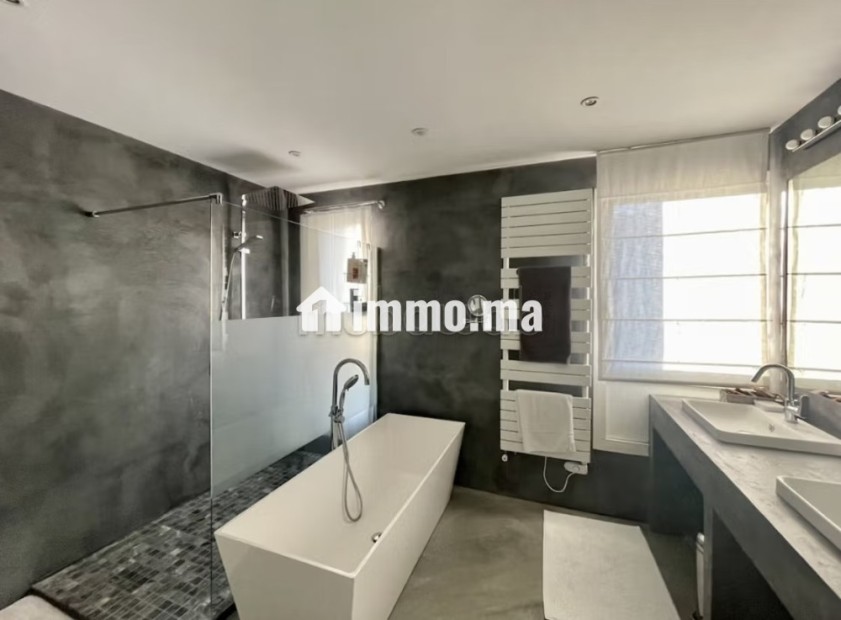 Location villa de haut standing à CIL avec piscine - Location Immobilier - Casablanca - photo 8